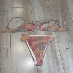 Tie Dye Shimmer LA Hearts Bikini. High Cut Bottoms. XS. Only Worn Once!